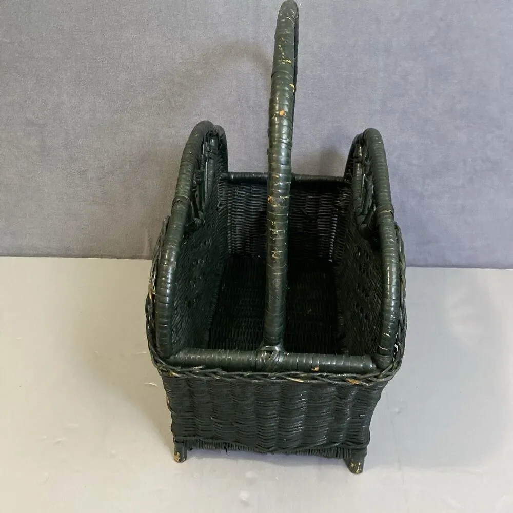 VTG Wicker Magazine Towel Record Storage Basket Green Peacock Shabby Cottage 60s